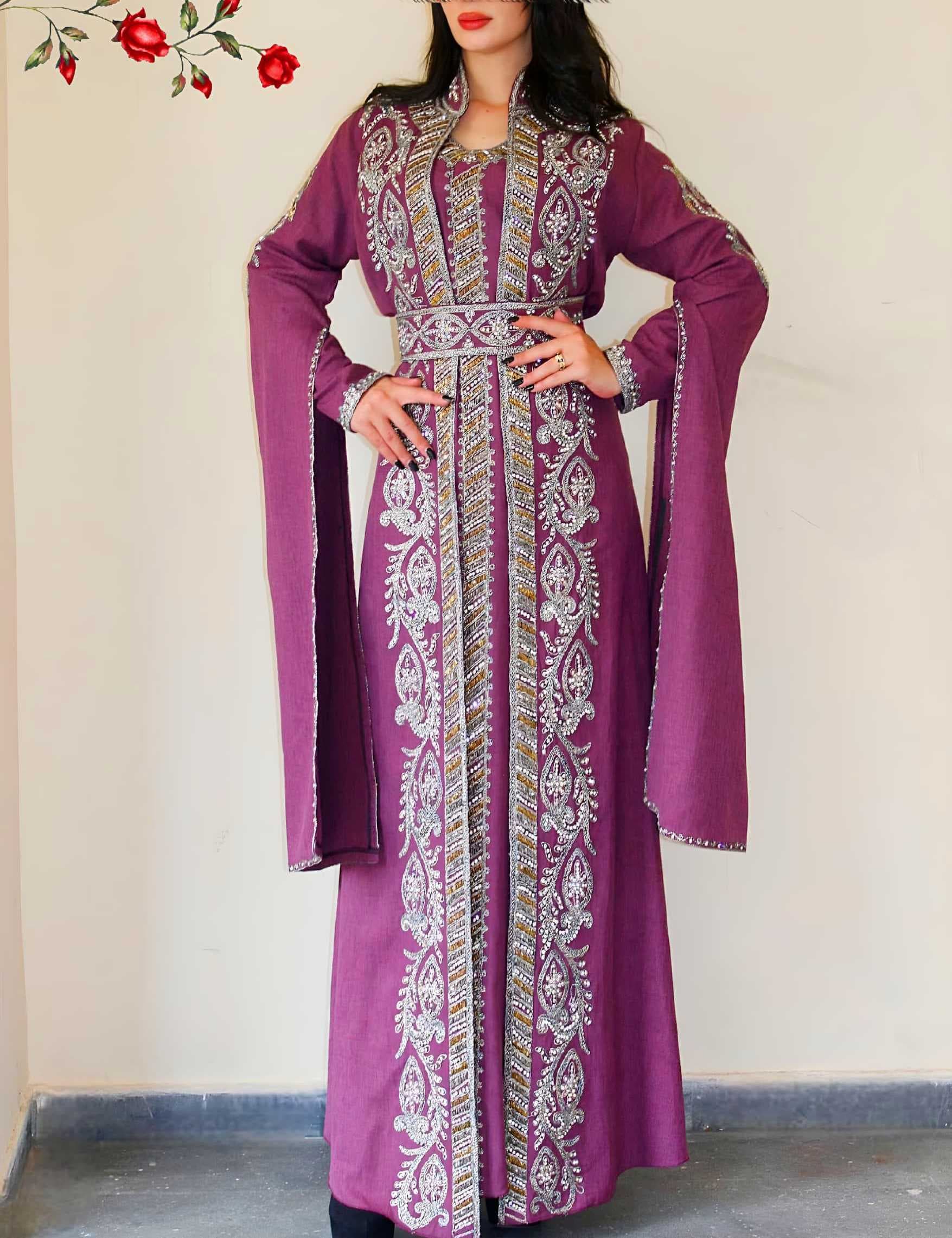 A luxurious Moroccan caftan purple  XL