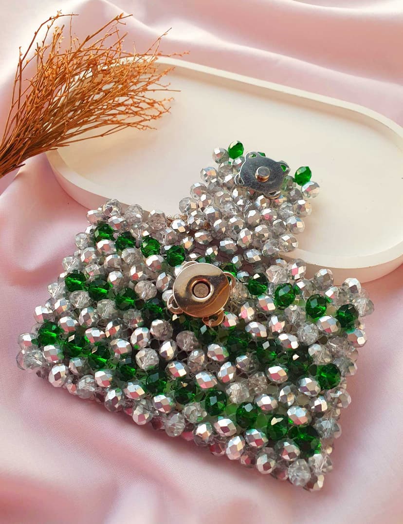 Card holder made of dazzling crystal beads - 2