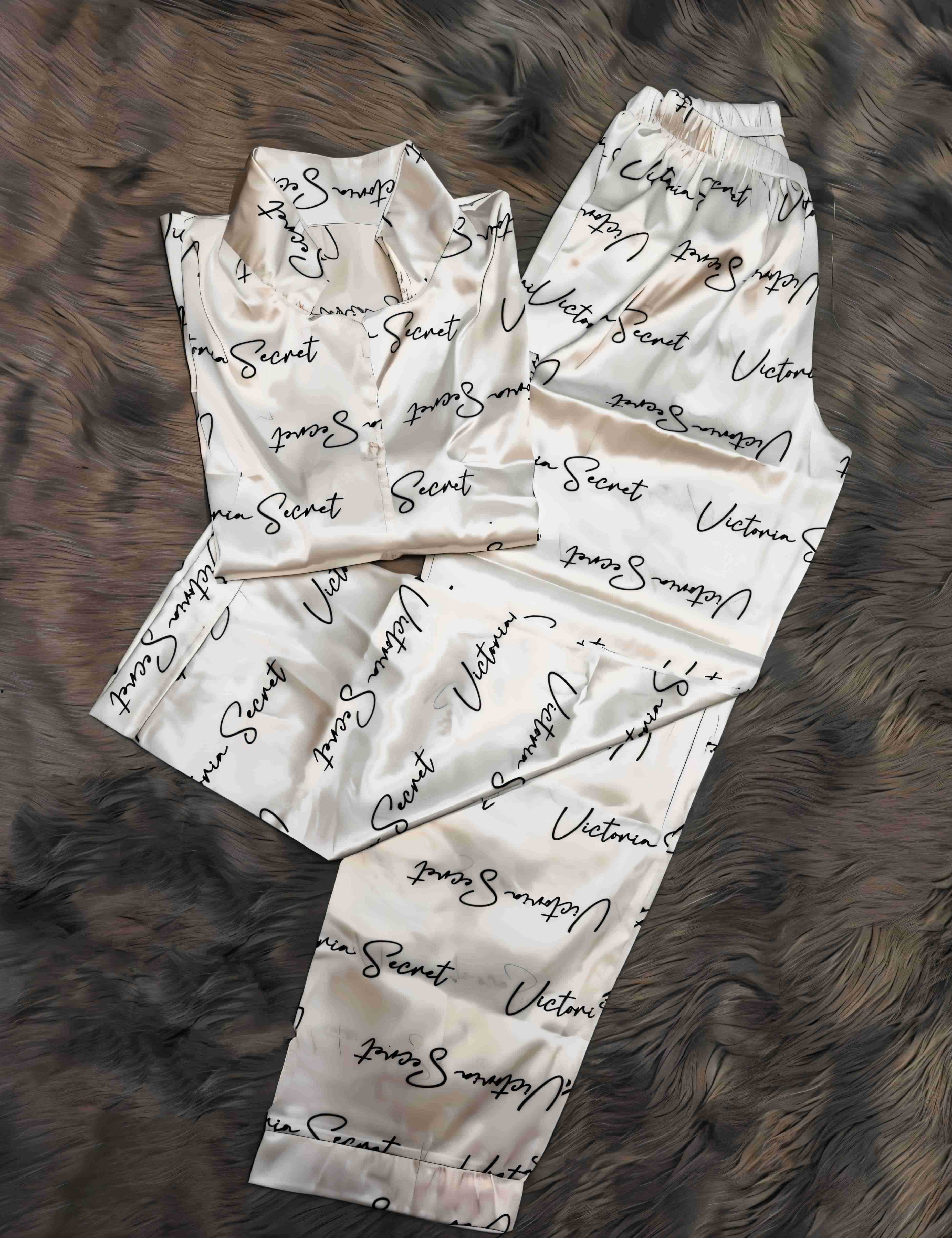 Pajamas satin White 44